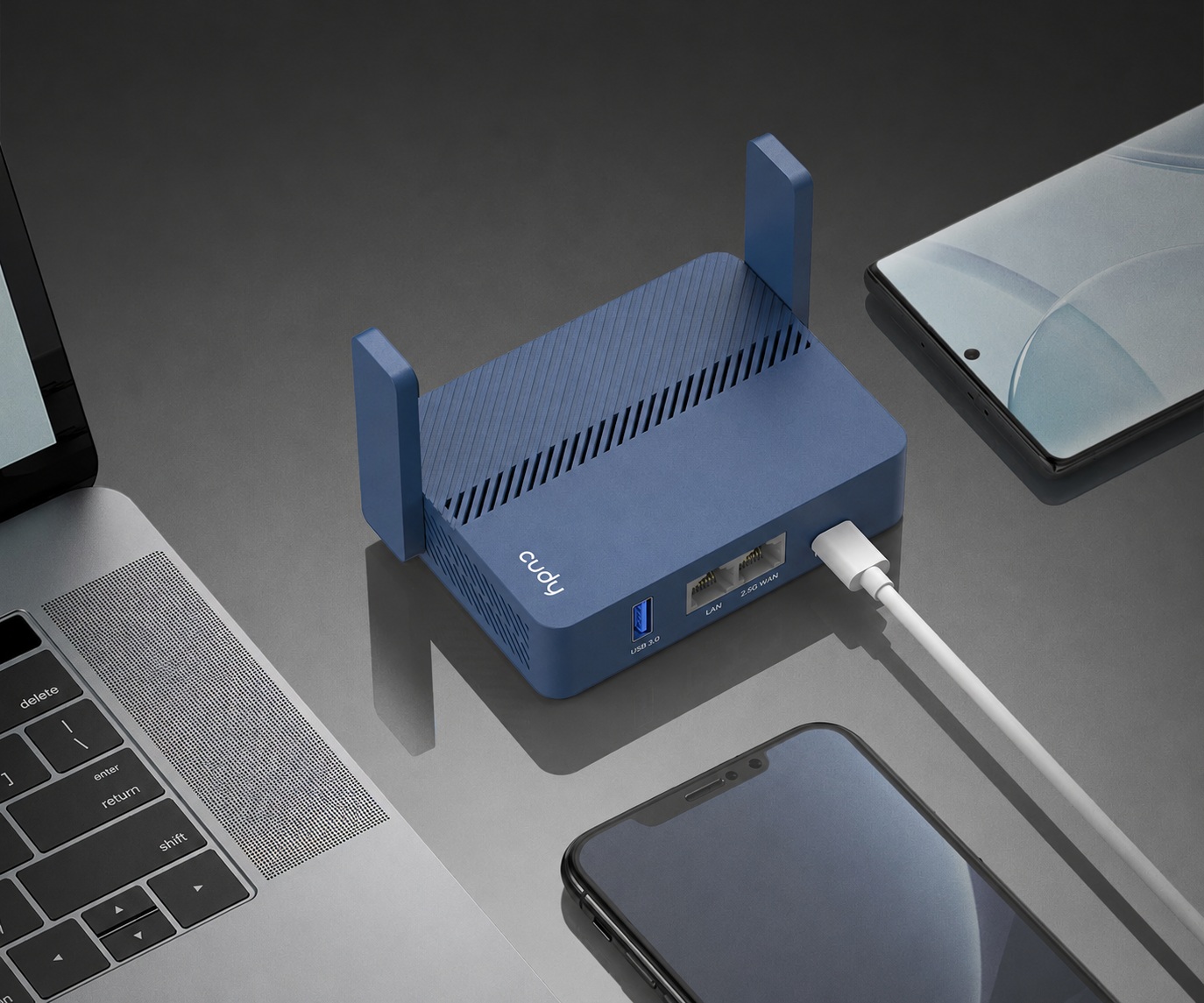 JetAP-TR3000 与电脑、手机等设备的实物场景照片